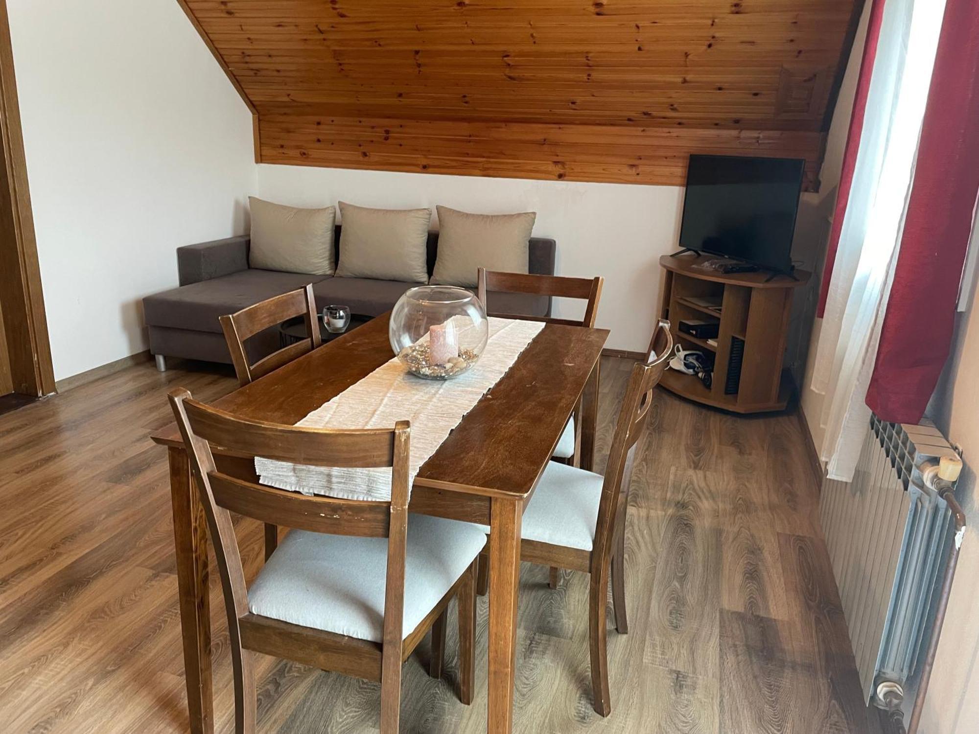 Apartments With A Parking Space Smoljanac, Plitvice - 12345 Room photo