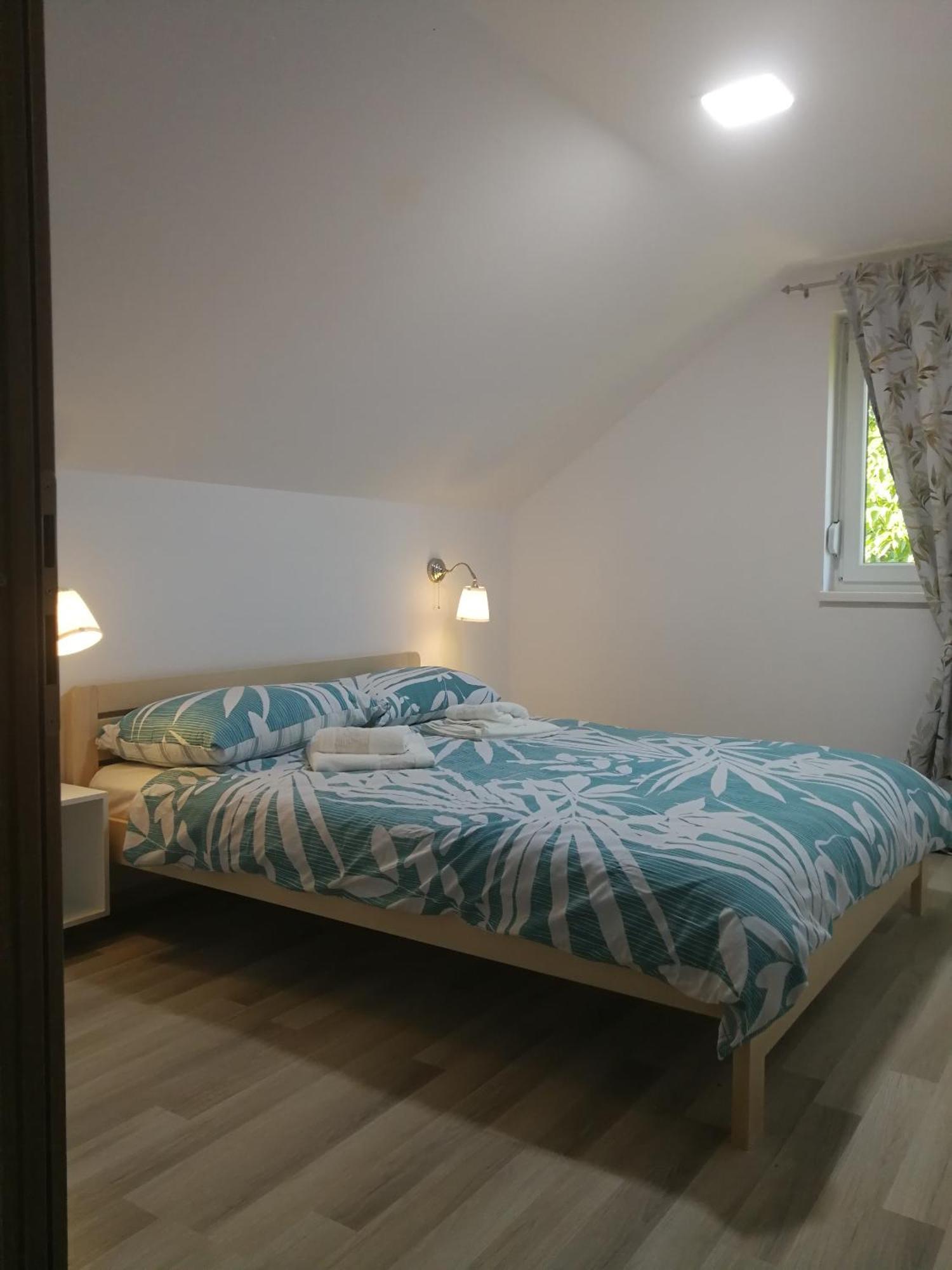 Apartments With A Parking Space Smoljanac, Plitvice - 12345 Room photo