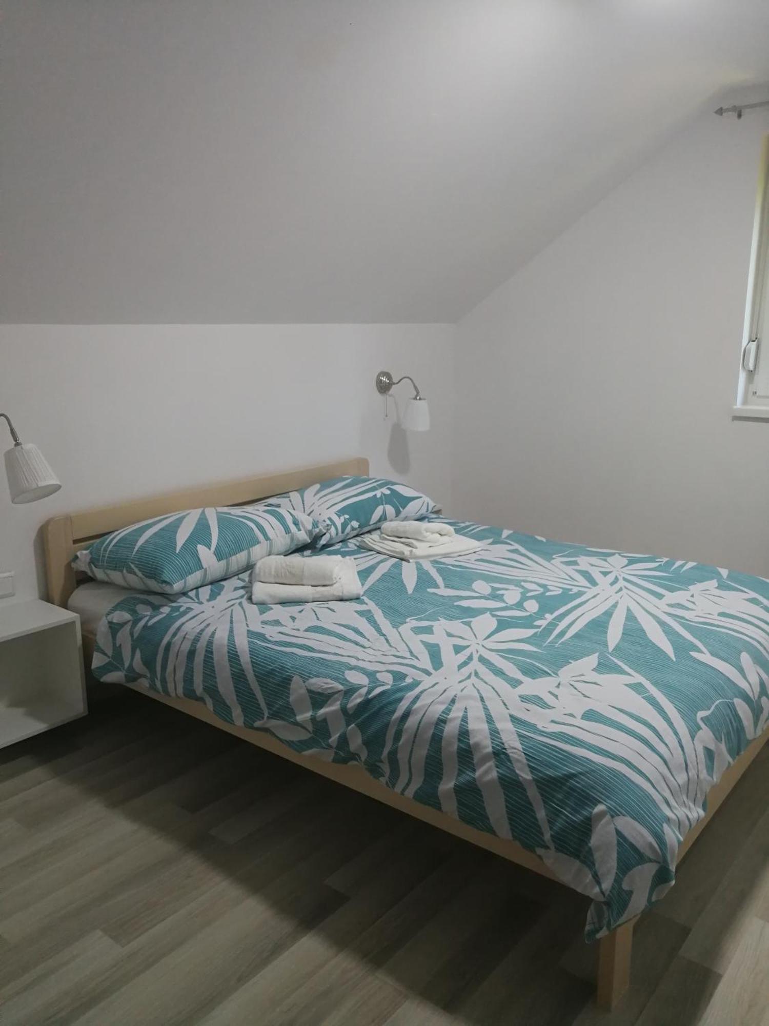 Apartments With A Parking Space Smoljanac, Plitvice - 12345 Room photo